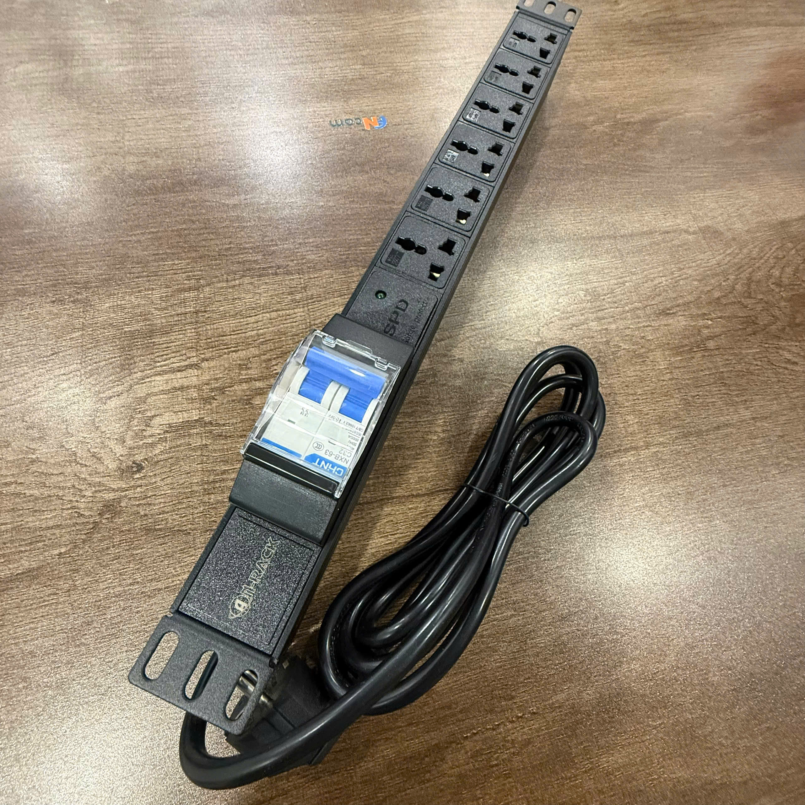 Ổ cắm điện, Thanh nguồn PDU 6 ổ chống sét SPDU gắn rack 19 (AR-SDP-6S)